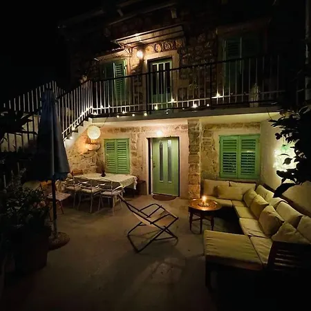 Seget Donji Сasa de vacaciones Trogir